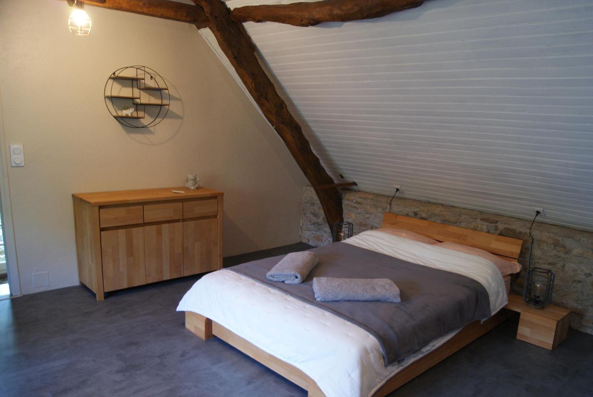 Le Domaine De La Claire Fontaine Gites -Chambres D'Hotes Montvalent Экстерьер фото